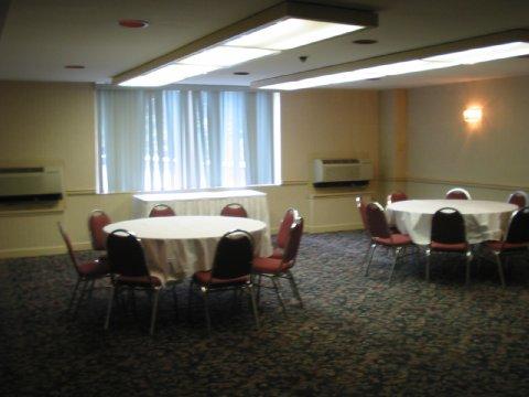 La Quinta Inn & Suites Pittsburgh North McCandless Township Экстерьер фото