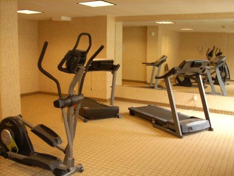 La Quinta Inn & Suites Pittsburgh North McCandless Township Экстерьер фото